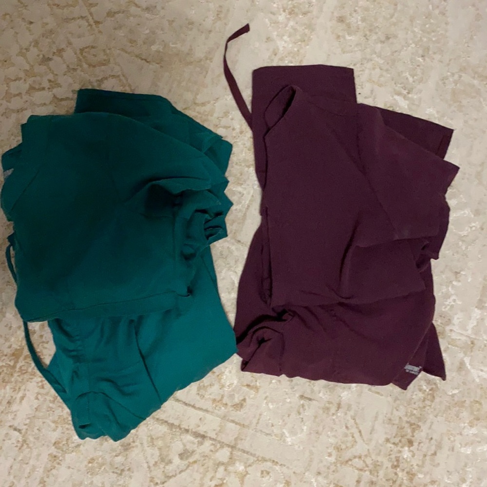 2 greys anatomy scrub sets!